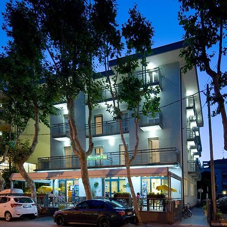 Hotel Grappoli Ρίμινι Εξωτερικό φωτογραφία